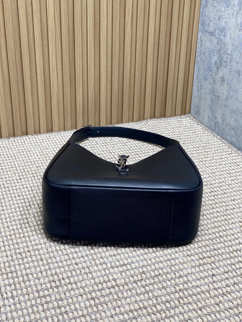 Y51 hobo bags